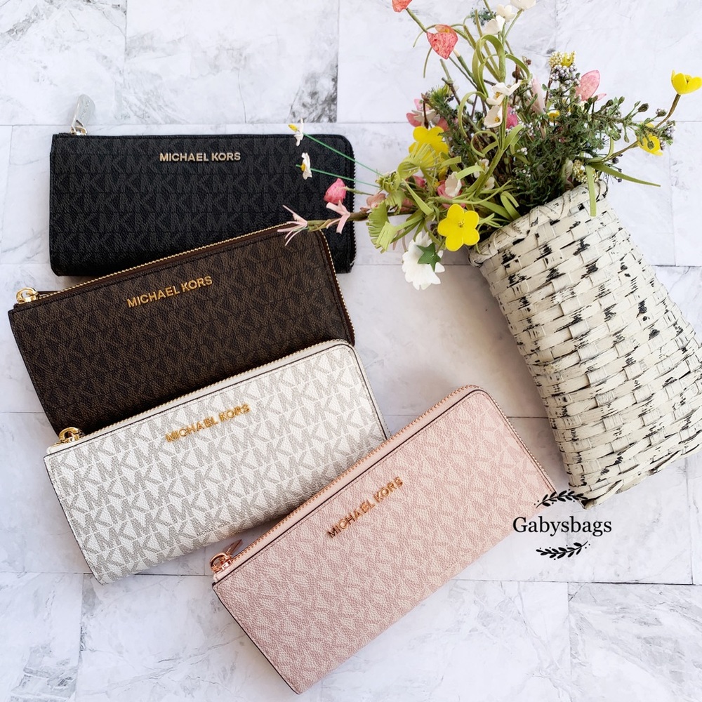 Gaby’sBags👜💕-NWT Michael Kors Wallet - Picture 1 of 8